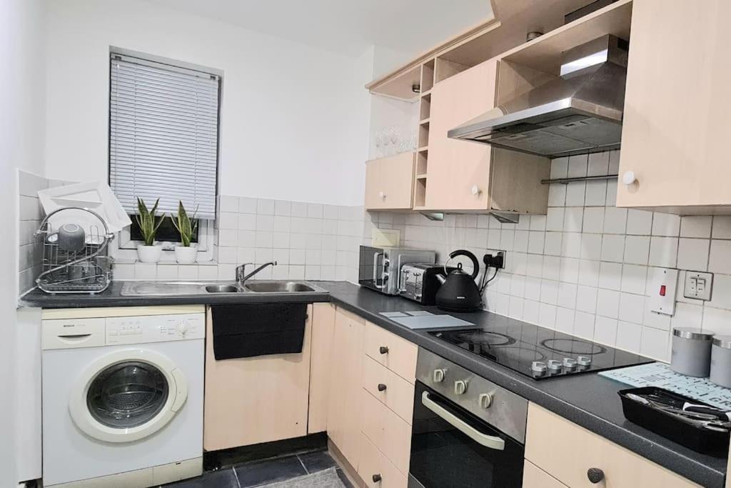 Abba Views Appartement Londen Buitenkant foto